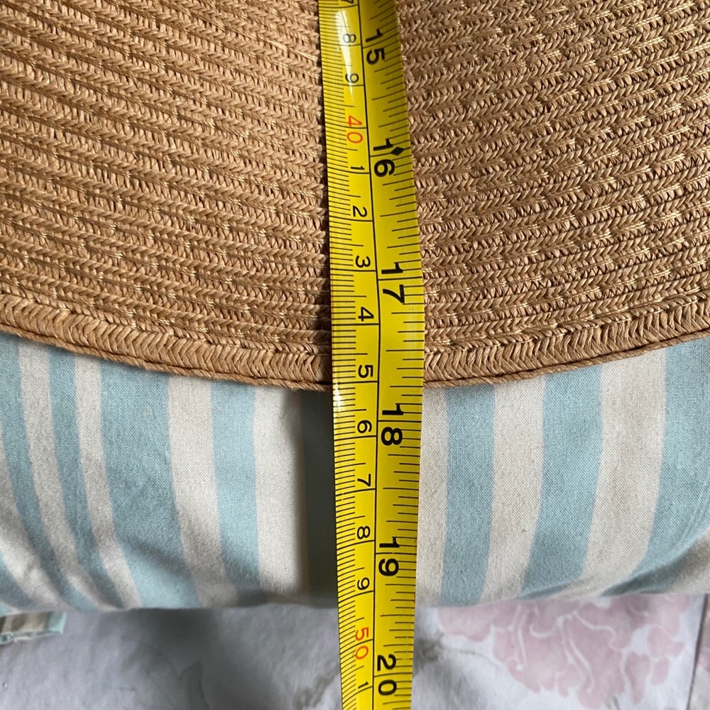 Straw Hat With Oversize Brim - Picture 3 of 6